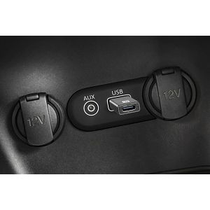 adapter-auto-cellularline-usb-c-z-na-usb-a-m-crni-111432_4924.jpg